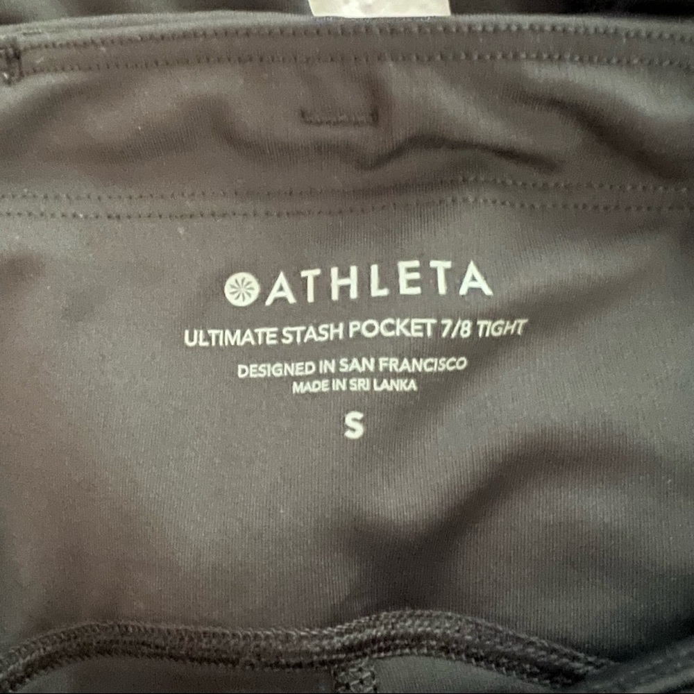 Athleta Ultimate Stash Tight 7/8 - Black